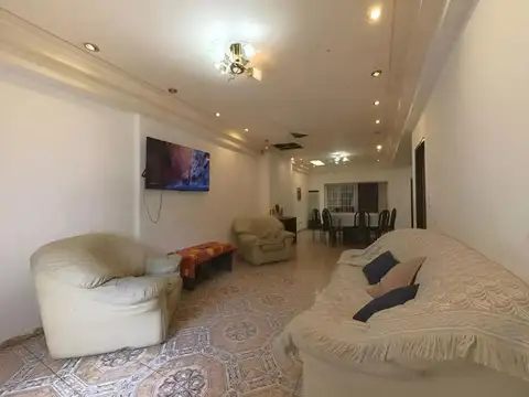 Depto Tipo Casa en Venta al Este