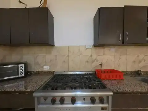 Depto Tipo Casa en Venta en Villa General Mitre, USD 165.000