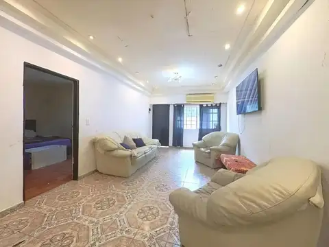 Depto Tipo Casa en Venta 49 años