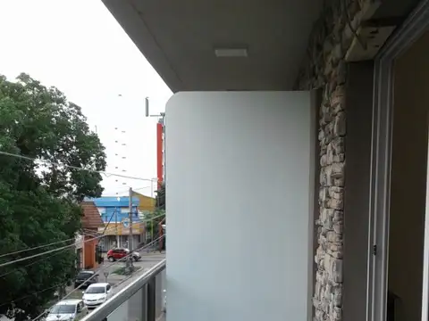 Dr M De Acevedo 2000, Piso 2