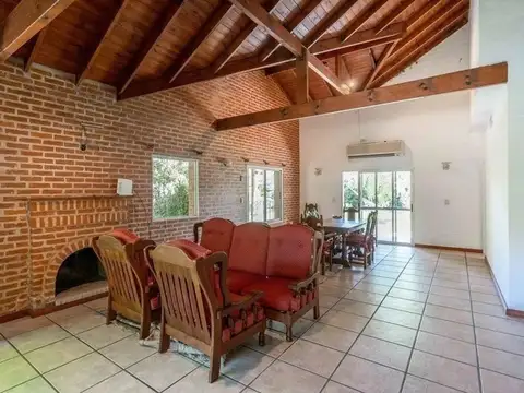 Boulevard Dupuy 6001, Echeverría Del Lago