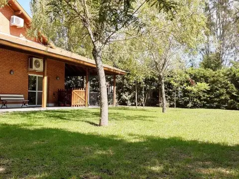 CASA EN VENTA 6 AMB. BARRIO ECHEVERRIA DEL LAGO-CANNING