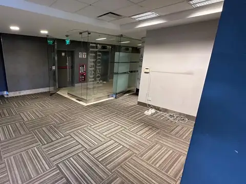 Oficina Monoambiente con 6 baños