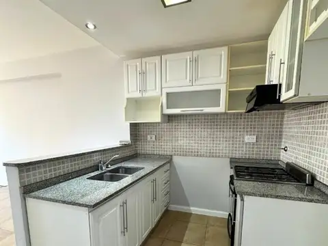 VENTA - DEPTO. 2 AMBIENTES CON DOS BALCONES - APTO CRÉDITO