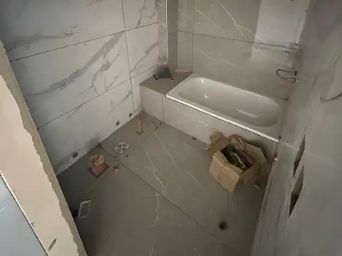 Departamento en Venta en Villa Luzuriaga, USD 60.000