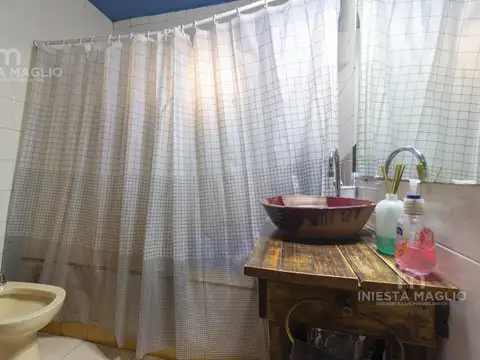 Casa 3 ambientes con 1 baño