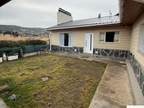 Casa 3 ambientes con 2 baños