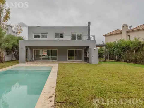 Casa con 3 dormitorios en ALQUILER  en Los Sauces - Nordelta