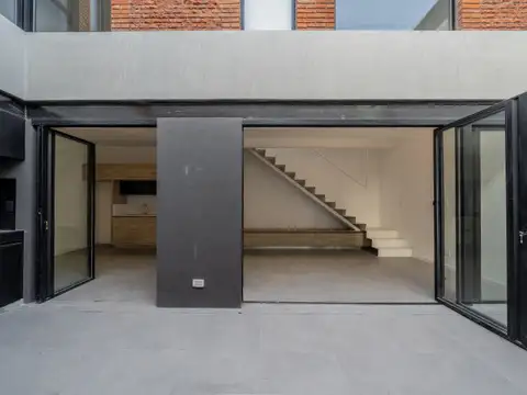 Depto Tipo Casa 3 ambientes con 3 baños