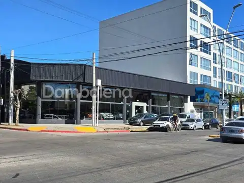 Local en Alquiler en Centro  - Moreno, USD 5.000