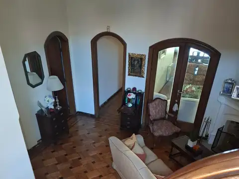 Casa en venta 3 plantas 14 ambientes centro Salta
