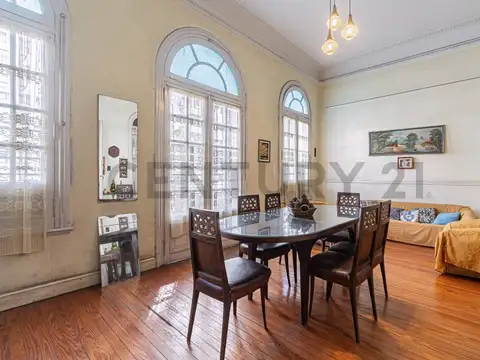 PH de Estilo con Techos Altos y Gran Terraza Propia - El Corazón de Villa Luro