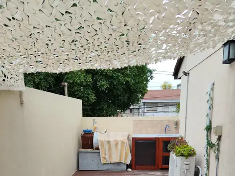 Avenida América 2800, Piso 1