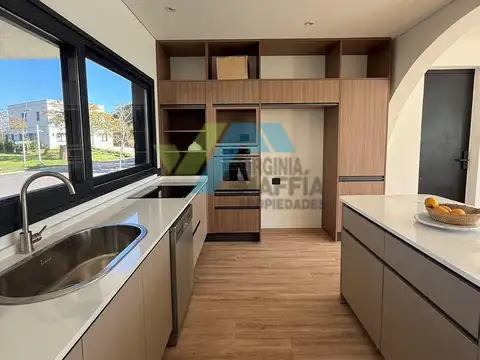Casa en Venta al Noreste