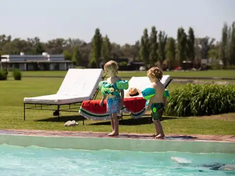 Colectora Autopista Ezeiza Cañuelas Km 51, El Mete