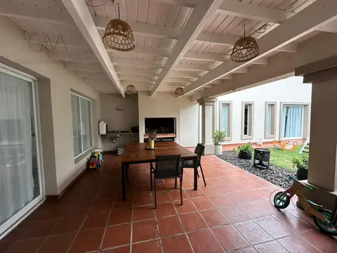 Casa en Alquiler en Mar del Plata, USD 2.200