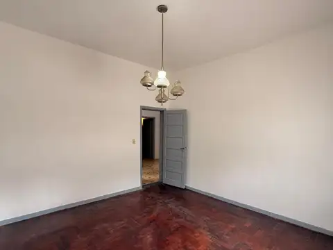 Depto Tipo Casa 4 ambientes con 1 baño
