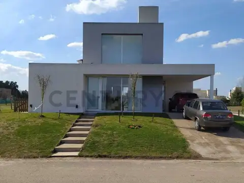 CASA EN VENTA EN BARRIO CRUZ DEL SUR - Canning - San Vicente