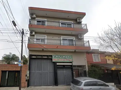 Depósito con vivienda en venta - 647 m2- Lanus