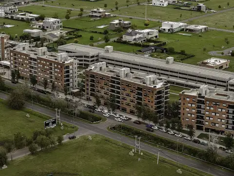 AV. MIGLIERINI al 700