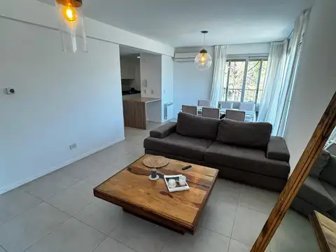 Departamento 4 ambientes con 2 baños