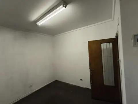 Oficina 2 ambientes con 1 baño