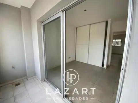 Departamento en Alquiler en Villa Ballester, $ 750.000