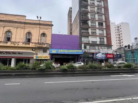 Hipolito Yrigoyen 9000