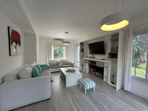 Casa en Venta en Pinamar, USD 480.000