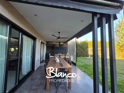 Casa en Alquiler de 3 dormitorios