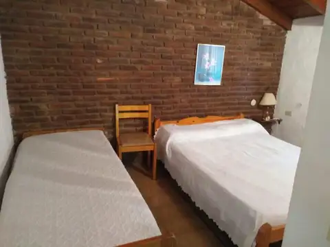 Casa 4 ambientes con 1 baño