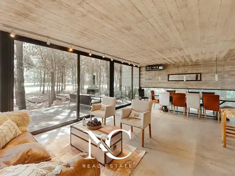 Casa en venta en Costa Esmeralda hormigón al golf