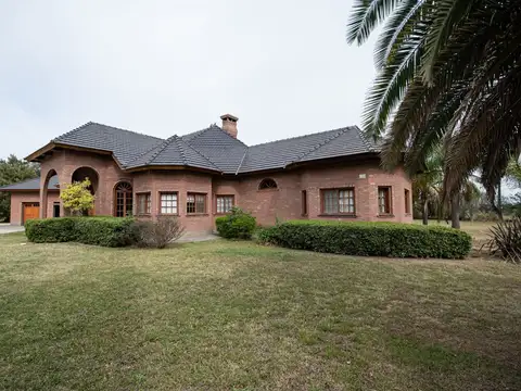 Se vende quinta c/ lote de 1ha de parque