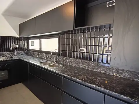 Depto Tipo Casa en Venta en Jardin, USD 154.000