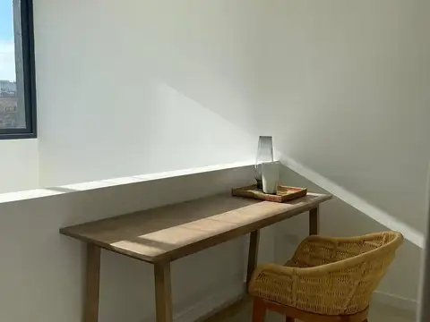 Venta departamento 2 ambientes, escritorio y balcón con parrilla