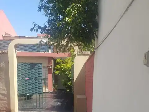 Avenida Los Quilmes e/ Misiones y Montevideo