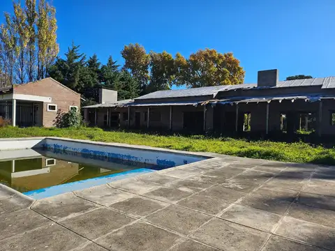 ALQUILO Casa  con piscina y amplio terreno (1 ha) ANTARTIDA ARGENTINA  al 500 SOLDINI