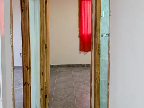 Casa en Alquiler con 2 cocheras