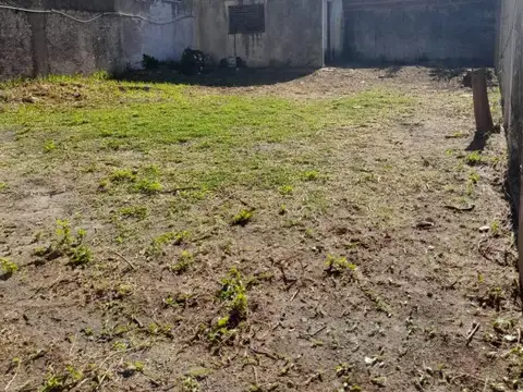 Terreno en Venta en Lanús Oeste, USD 110.000
