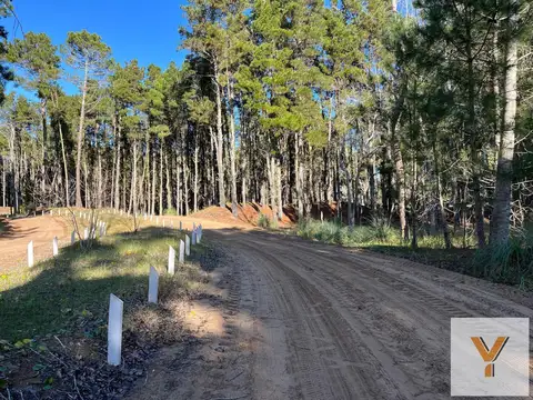 Terreno en Venta en Villarobles, USD 49.000