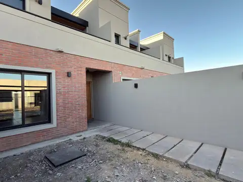 Cerrillos. Eko Distrito. Dúplex 100