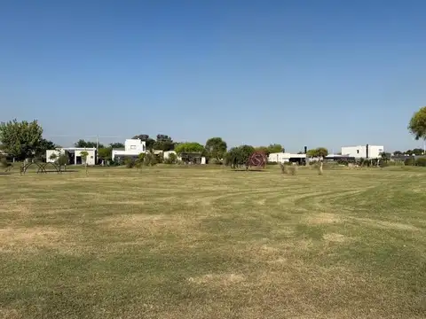 Terreno en Venta en Pilar del Este - San Ramiro, USD 52.000