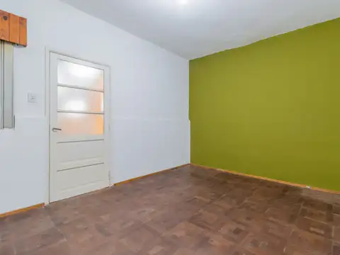Depto Tipo Casa en Venta 50 años