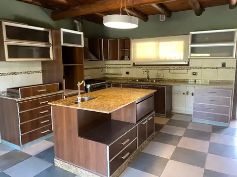 Casa en Venta en La Serranita, USD 110.000