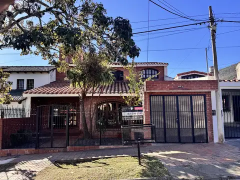 Los Carolinos al 300