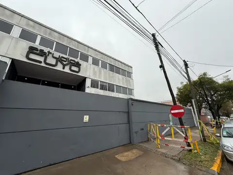 Oficina en Alquiler en Martinez, USD 28.000