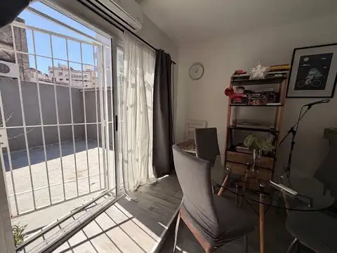 Depto Tipo Casa en Venta de 4 ambientes