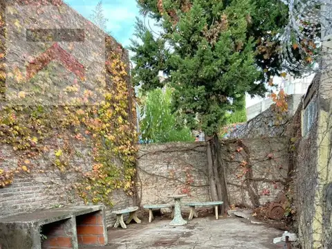 Espectacular local en el Bajo de San Isidro!
