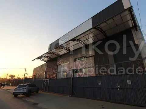 Galpon en Venta 57  mts Fondo