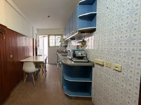 Depto Tipo Casa en Venta 50 años